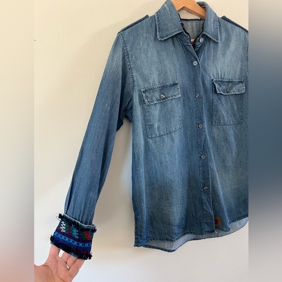 Jen’s Pirate Booty Distressed Denim Button Front Embroidered Flip-Cuff Shirt - Picture 3 of 13